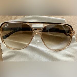 Ray-Ban Women's Clear Brown Gradient Aviator Sunglasses